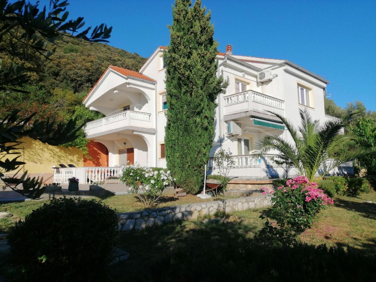 Apartments Fafandjel Rab Town Exterior foto