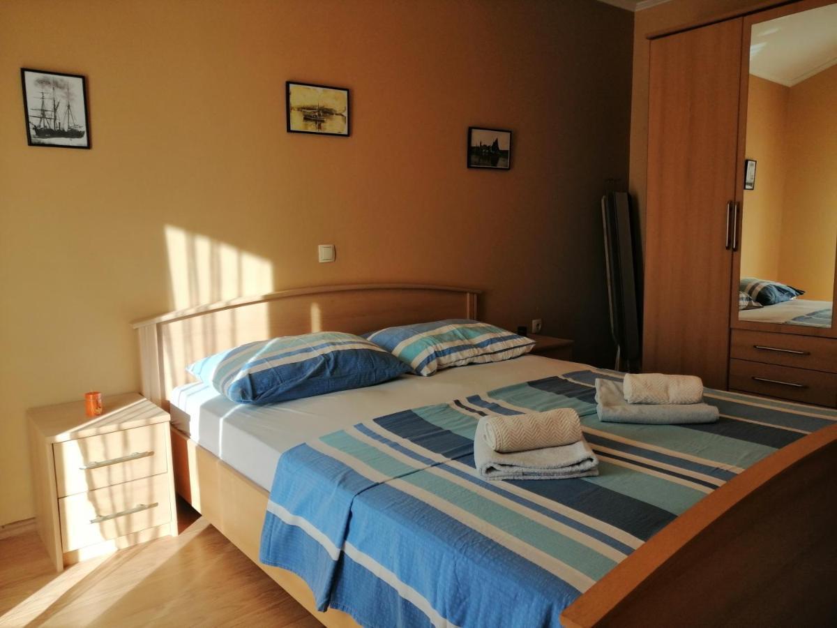 Apartments Fafandjel Rab Town Exterior foto