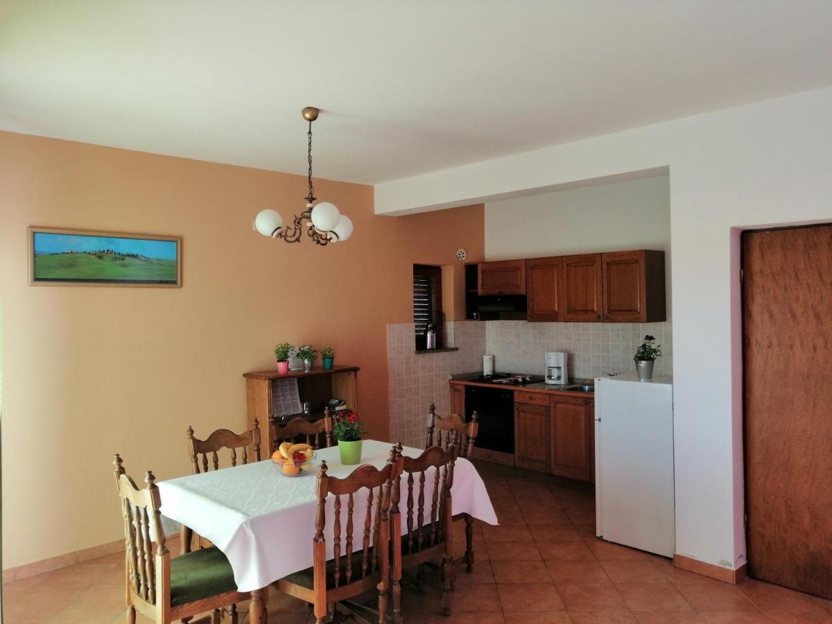 Apartments Fafandjel Rab Town Exterior foto