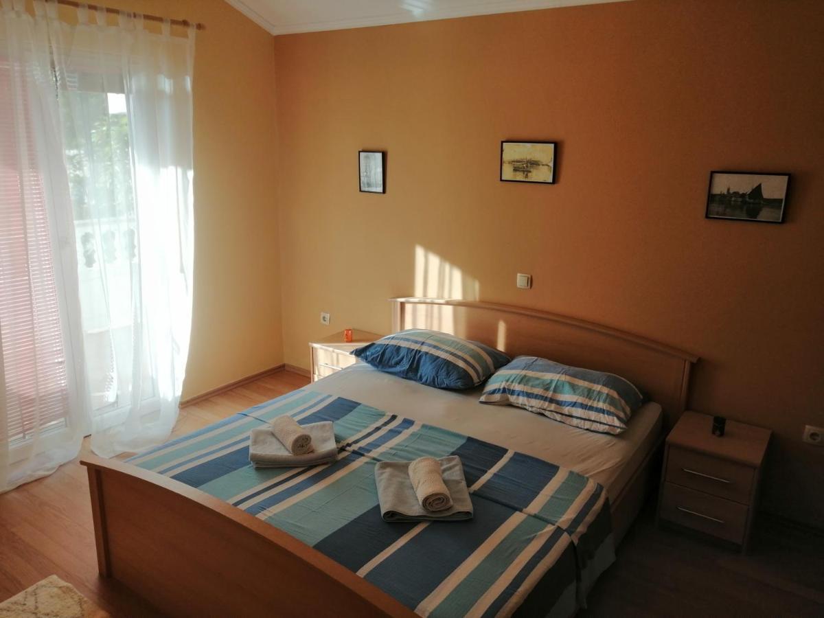Apartments Fafandjel Rab Town Exterior foto